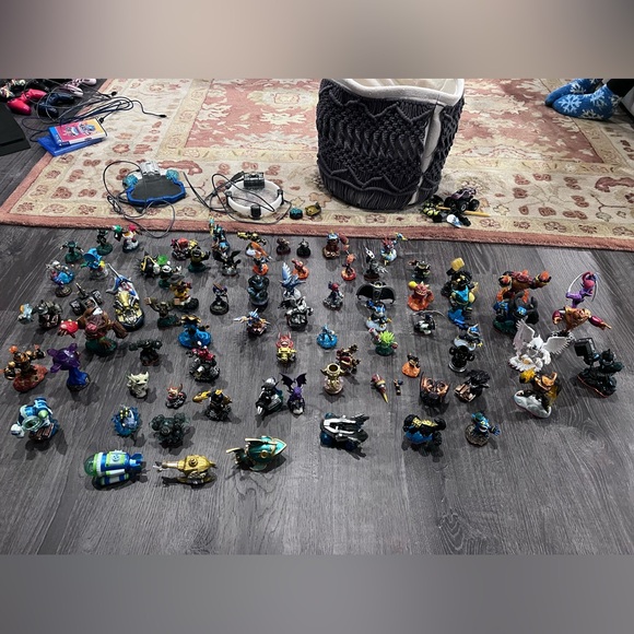 GUC Skylanders figures, 2 games, pad. All working. Over 70 - Picture 4 of 8